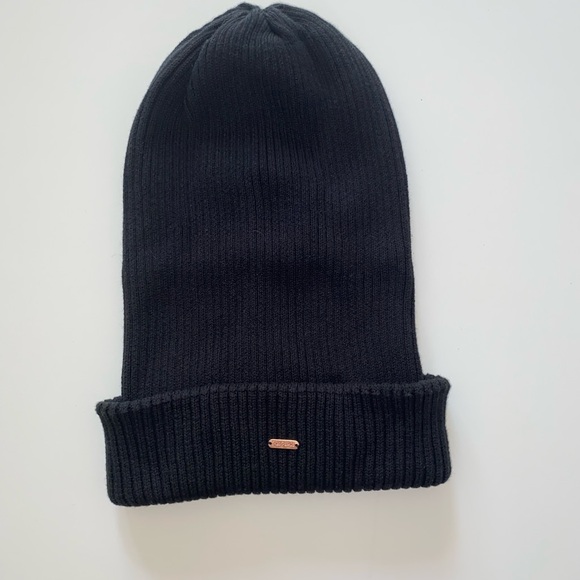 Free People Black Ribbed Slouchy Beanie - Picture 1 of 3